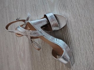 Sandalias plateadas tacón plataforma talla 38