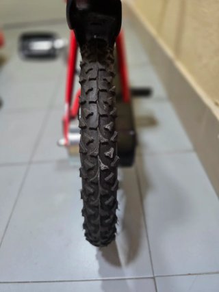 Bicicleta infantil roja Decathlon