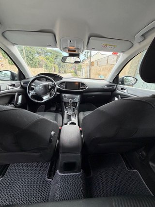 Peugeot 308 2016