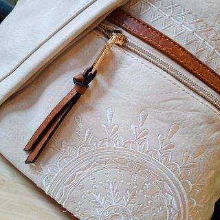 Borsa da donna bianca e marrone