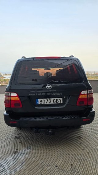 Toyota Land Cruiser 100 2000