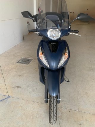 Honda Vision 110 Scooter Automática