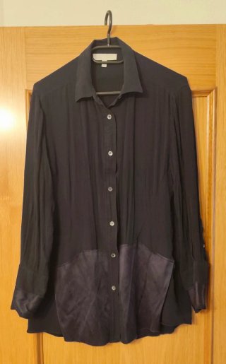 Camisa de seda negra para mujer