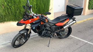 BMW F800 GS Naranja y Negra