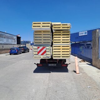 Portes de panel sándwich