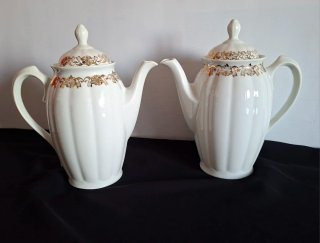 PORCELANA SANTA CLARA  2 juegos de café