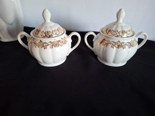 PORCELANA SANTA CLARA  2 juegos de café