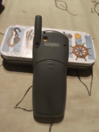 Móvil Alcatel Vintage Años 90