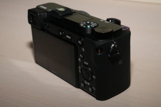 Fotocamera Sony Alpha 6100 + Obiettivo