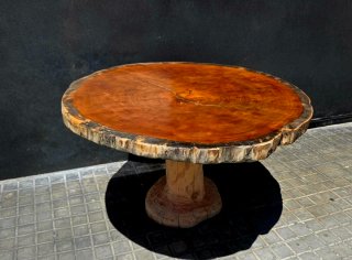 Mesa de madera maciza Doussie