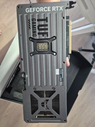 Scheda grafica ASUS TUF Gaming RTX 5070 OC 12GB G