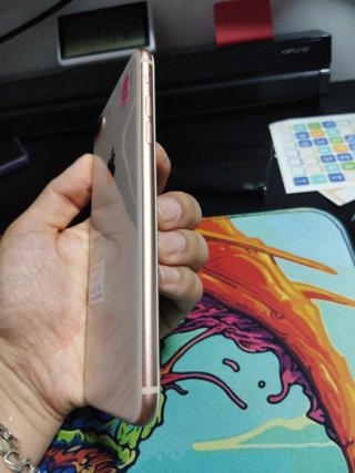 iPhone 8 Plus Argento