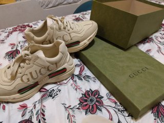 Zapatillas Gucci color marfil