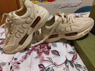 Zapatillas Gucci color marfil