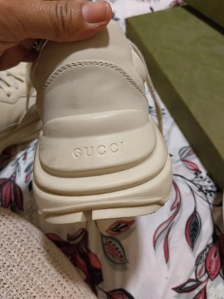 Zapatillas Gucci color marfil