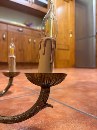 Lámpara de bronce estilo clásico