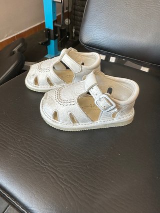Sandalias bebé Aladino blancas