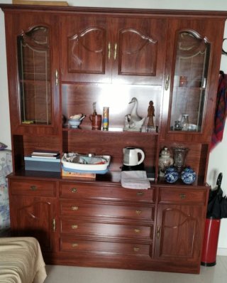 Mueble antiguo madera y cristal