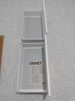 Mueble de lavabo blanco a estrenar