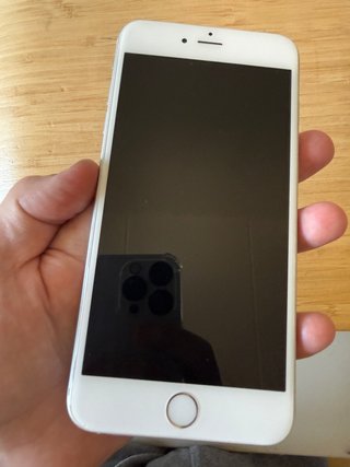 iPhone 6 Plus tutto funzionante - non trattabile