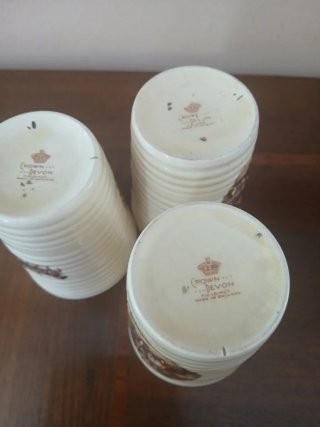 Set 3 bicchieri antichi Crown Devon Inghilterra.