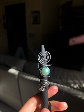 Anello filo di ferro con perla azzurra