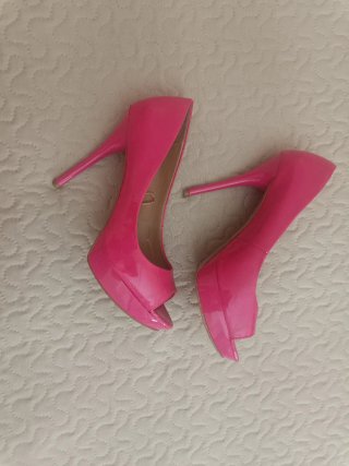 Zapatos tacón fucsia Mango Talla 37