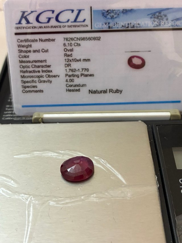 Rubí Natural Mozambique 6.10 Ct KGGL