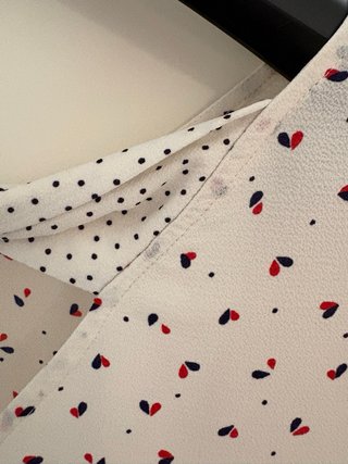 Top Mango fantasia cuoricini taglia M