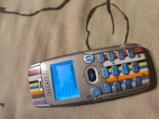 Teléfono Móvil Alcatel Vintage Multicolor