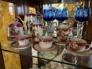 Antiguedades 1930, muebles, de oracion, tetera etc