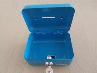 CAJA FUERTE CAUDALES DINERO METÁLICA CON LLAVE