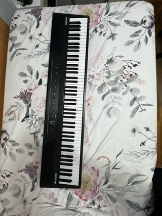 Piano Alesis Recital 88 teclas (incluye el pedal)