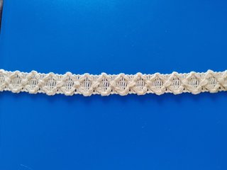 Pasamanería de encaje beige