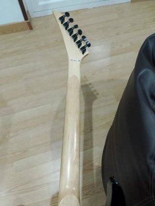 Cuerpo y mástil guitarra Jackson JS12
