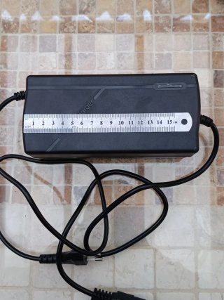 Cargador Batería Litio 60V 5A / 67.2V