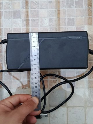 Cargador Batería Litio 60V 5A / 67.2V