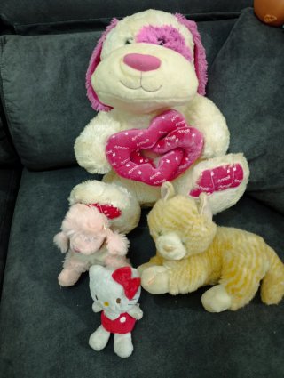 Peluche perro grande corazón rosa y otros pequeños