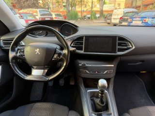 Peugeot 308 2017