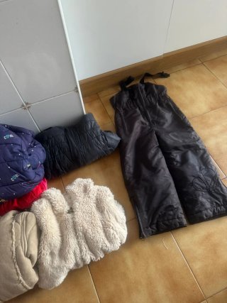Lote Ropa abrigos  Niña 5-6 Años