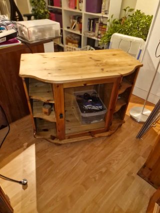 Mueble de madera rústico