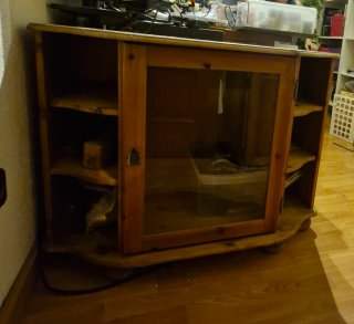 Mueble de madera rústico