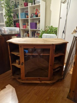 Mueble de madera rústico