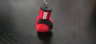 Portachiavi guantone da boxe rosso