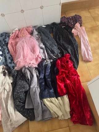Lote Ropa vestidos  Niña 4-6 años