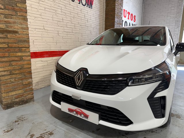 Renault Clio 1.5DCI EVOLUTION NUEVO ESTRENAR 2025