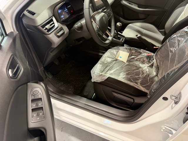Renault Clio 1.5DCI EVOLUTION NUEVO ESTRENAR 2025