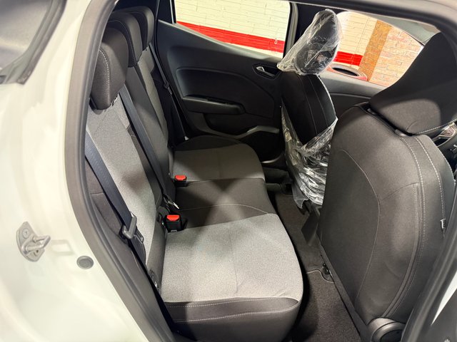 Renault Clio 1.5DCI EVOLUTION NUEVO ESTRENAR 2025