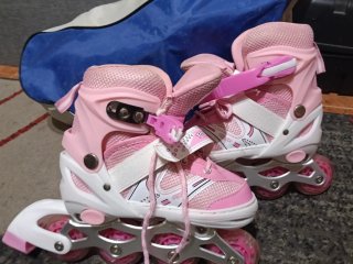 Patines en línea rosas para niña