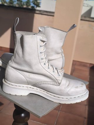 Botines Dr. Martens piel suave blanca n 39
